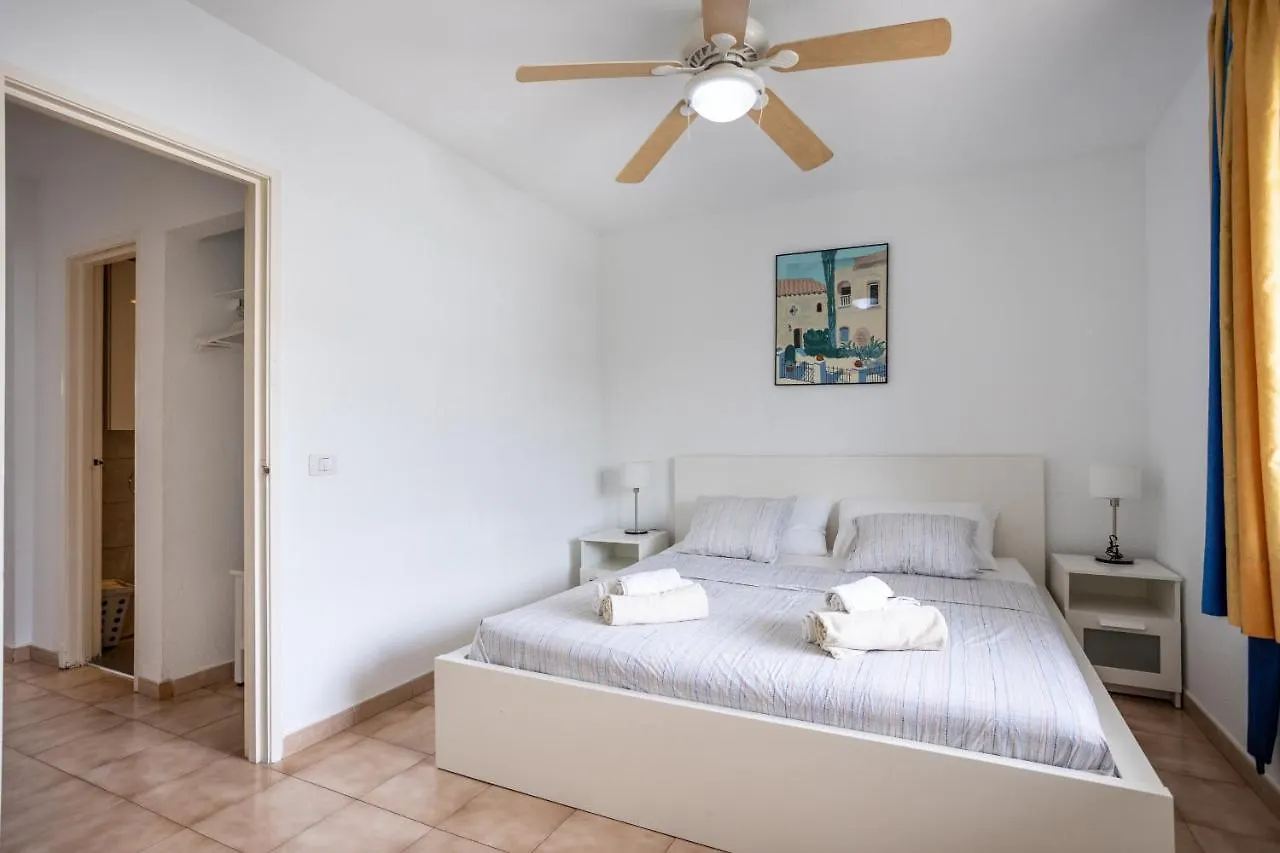Castle Harbour Matthew'S Flat Los Cristianos By Lovetenerife 0*, Los Cristianos (Tenerife)