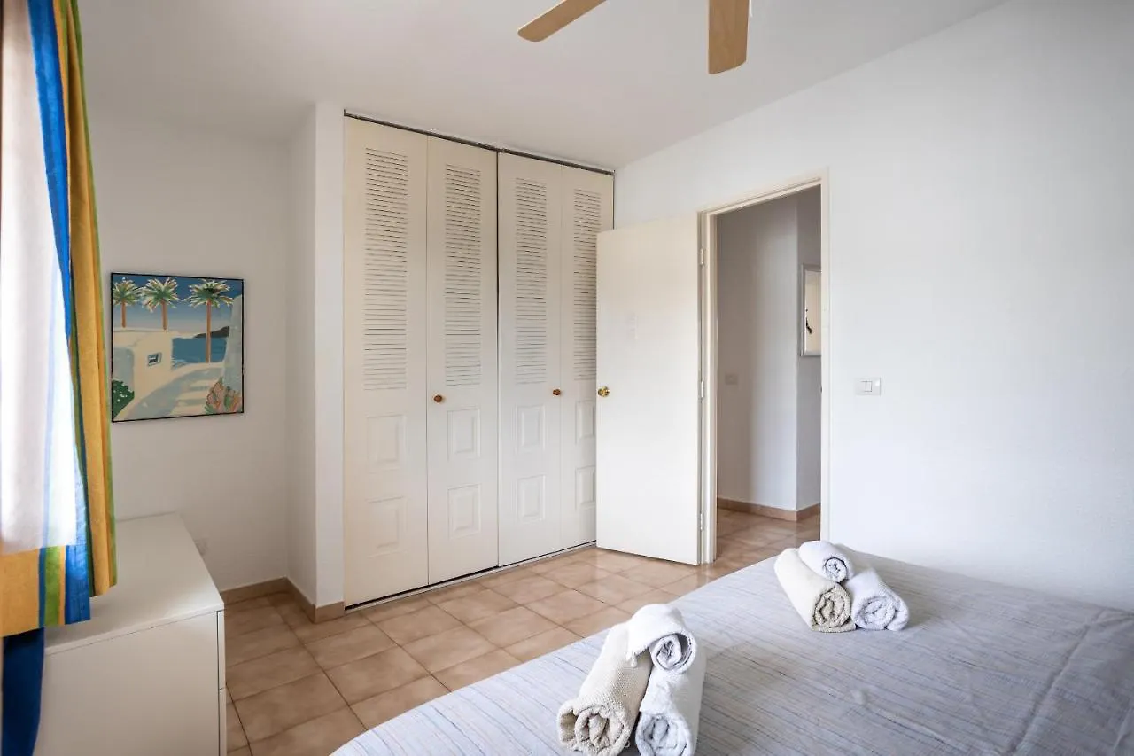 Castle Harbour Matthew'S Flat Los Cristianos By Lovetenerife Lägenhet